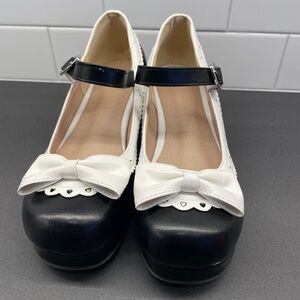 US6.5-7 Mary Jane Dolly Lolita Black and White Shoes - NWOT
